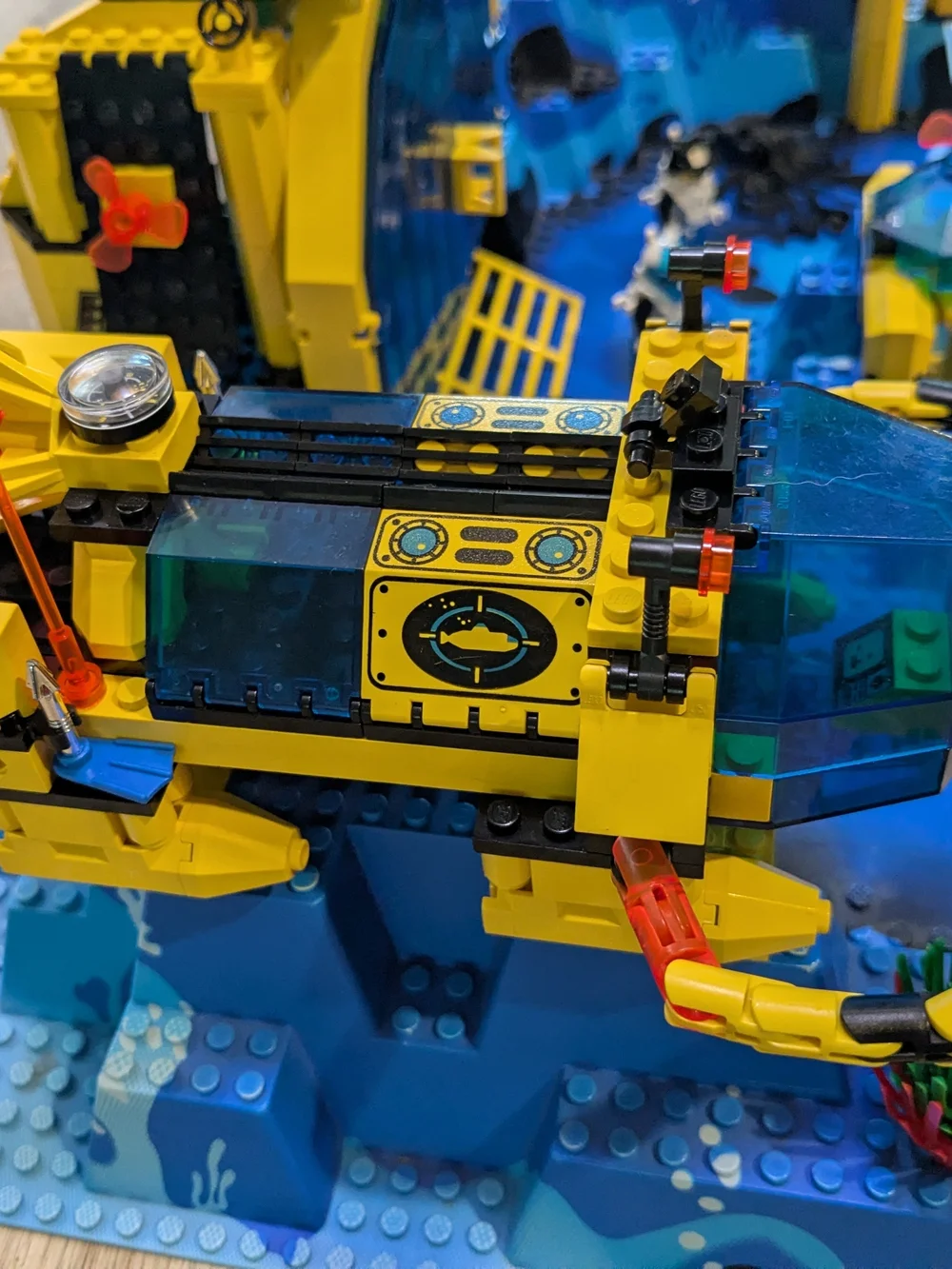 LEGO 6195-1 Neptune Discovery Lab Set - RARE